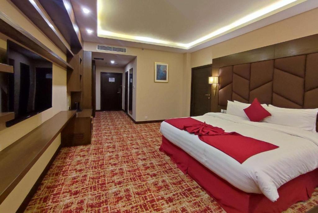 Ramada By Wyndham Murree Lower Topa Resort Dış mekan fotoğraf